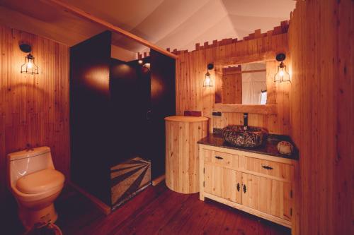 A kitchen or kitchenette at Dar Inacamp