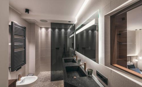 Apartment 901 photo 3