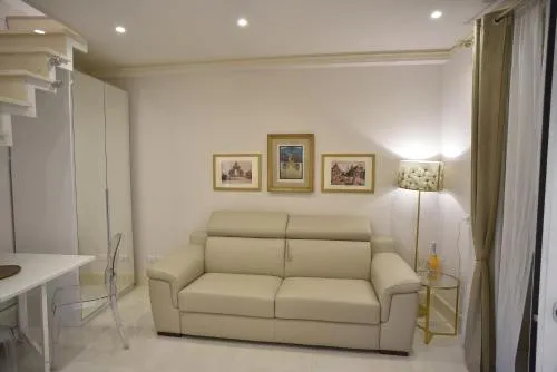 Home dentro il teatro photo 13