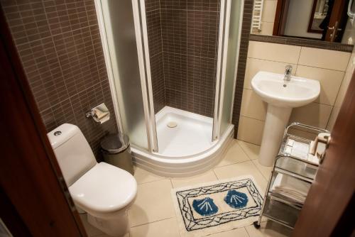 Salle de bains dans l'établissement Vingis