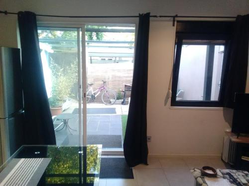Imagen de la galería de Studios - Bord de Plage, en Vias