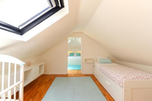 Casa da Nespereira - City Centre Duplex Apt with Balcony