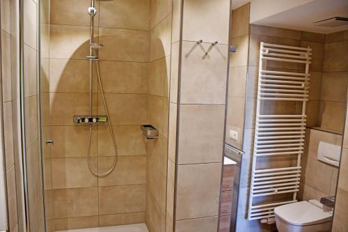 Un baño de Hoeft Residenz Alt Reddevitz