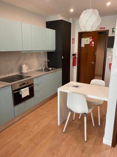411 Galé Center Apartamento Wi-Fi, estacionamento