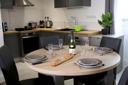 L'ESCAPADE PROCHE CENTRE PARKING Home-One