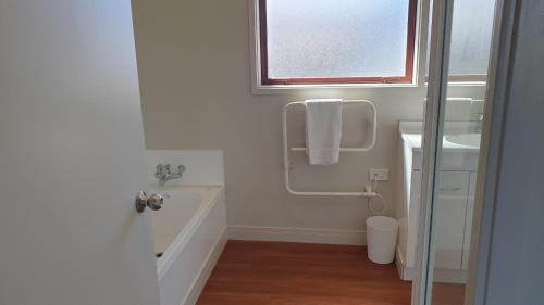 Ένα μπάνιο στο 19 Devon Street