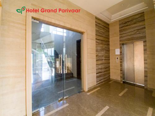 Gambar di galeri bagi Hotel Grand Parivaar di Igatpuri