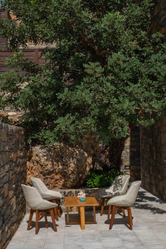 Ruang duduk di Villa Danae by Elounda Island View Villas