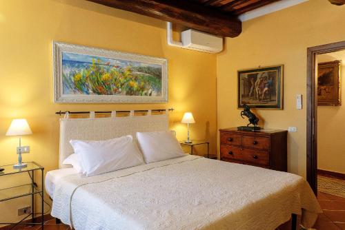 Gallery image of Villa Chiccheio Rooms in Montepulciano