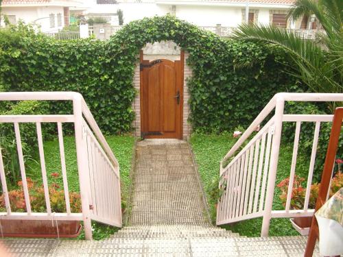 Billede fra billedgalleriet på Adosado con Piscina y Jardín Privado en Laredo a 100 mtrs de la playa i Laredo