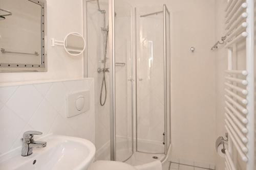 Koupelna v ubytování Ferienwohnung 7 Villa Celia Sellin