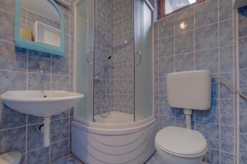 Et badeværelse på Magic Cottage