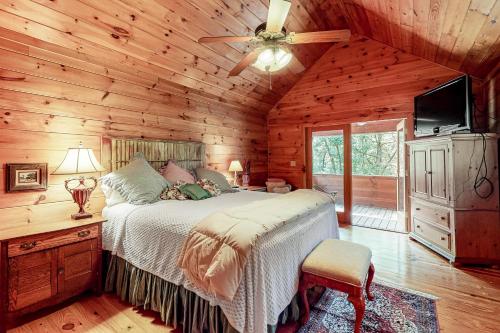 Postel nebo postele na pokoji v ubytování Thompson Lodge