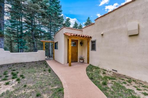 Palace in the Pines – Photos 2