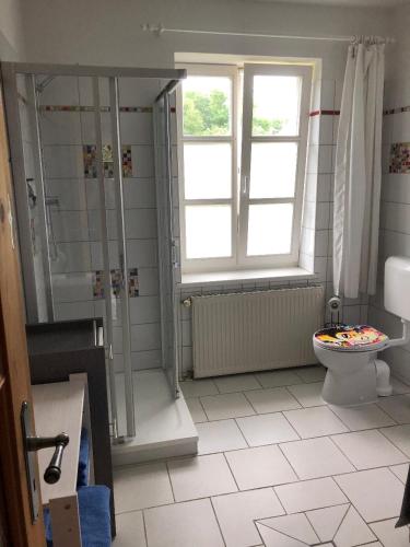 Ένα μπάνιο στο Ferienwohnung Rubitz