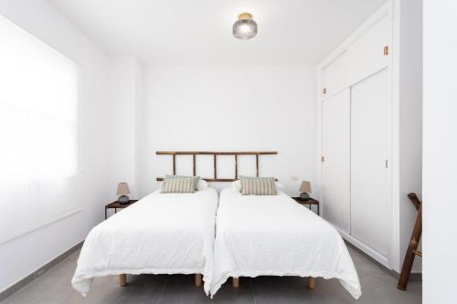 Imagen de la galería de Home2Book Charming Center Apartment Santa Cruz, en Santa Cruz de Tenerife