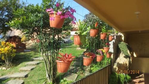 Κήπος έξω από το Pousada Santa Fe de Penedo