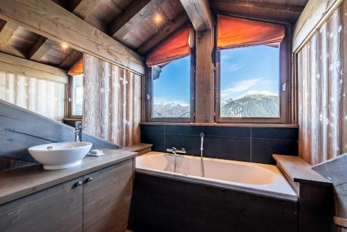 Apartment Tiama Courchevel 1850 - by EMERALD STAYにあるバスルーム