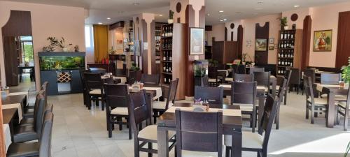 En restaurant eller et andet spisested på Hotel Gorna Banya