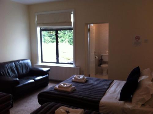 Un lugar para sentarse en Ashling House Serviced Accommodation