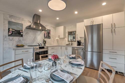 Φωτογραφία από το άλμπουμ του Reno Home Less Than 1 Mile to Midtown and Truckee River σε Reno