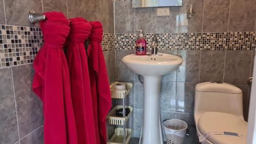 Salle de bains dans l'établissement El Encanto Condominiums
