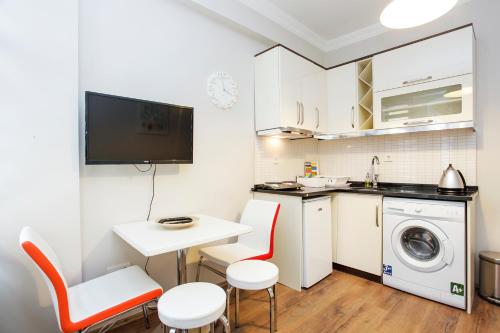 Kuchyň nebo kuchyňský kout v ubytování Detay Suites Taksim