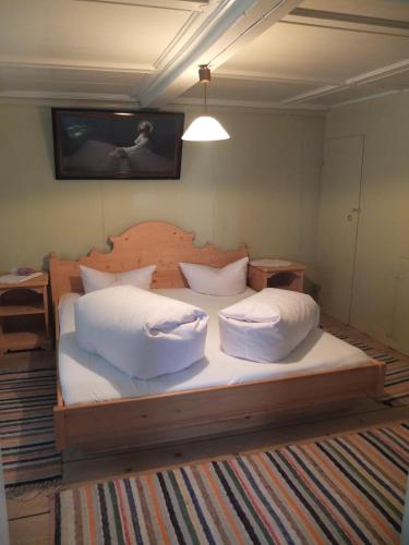 Una cama o camas en una habitación de Bauernhaus Ramona