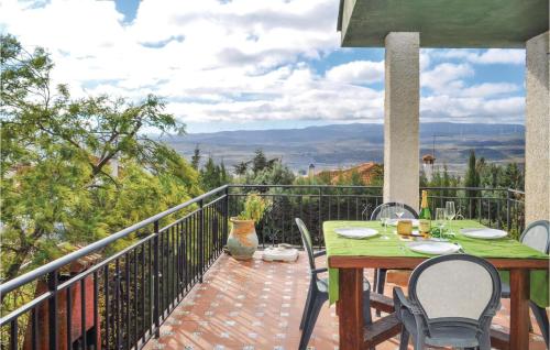 Three-Bedroom Holiday Home in Padul, Spain - Booking.com