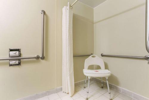 Un baño de Inn at York