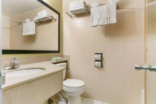 Un baño de Inn at York
