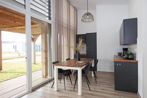 Afbeelding uit fotogalerij van RCN Vakantiepark Bungalow de Dukdalf in Kamperland