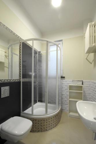 Bilik mandi di Apartamenty Weneckie