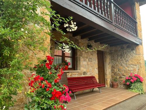 Κήπος έξω από το Apartamentos La Quintana de Romillo