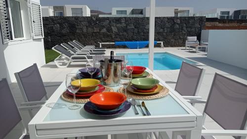 VILLA TRAFALGAR, magnífica casa en la costa ideal para familias que buscan tranquilidad