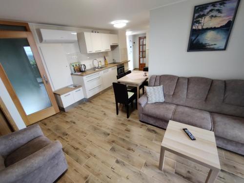 Kuchyň nebo kuchyňský kout v ubytování Bertalan Apartman