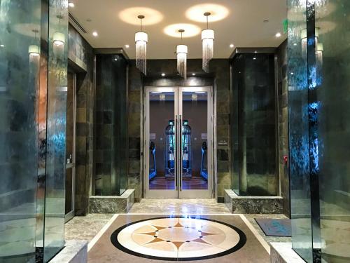 Ένα μπάνιο στο Presidential Penthouse Suite