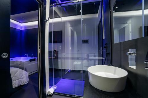 Un baño de Maximum hub suite&spa