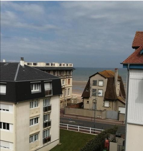 Appartement à 50 m de la plage avec WIFI