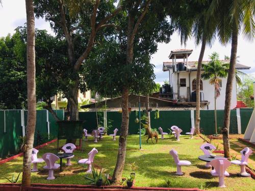 Zahrada ubytování Bathiya Tourist Guest Anuradhapura