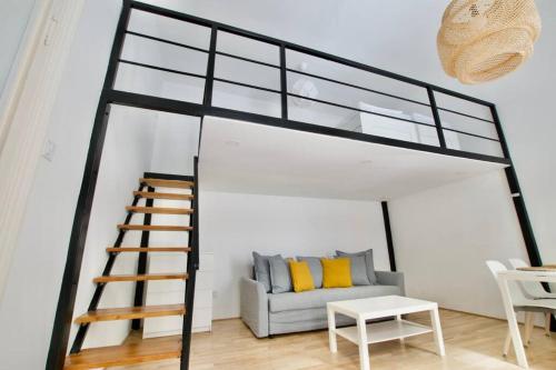 Posezení v ubytování Standard Apartment by Hi5 - Wesselenyi str Studio 268