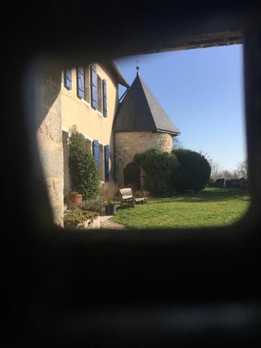 Ein Garten an der Unterkunft Château de Sothonod