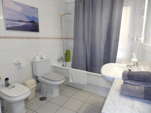 Koupelna v ubytování Apartamento Costa Roja Views