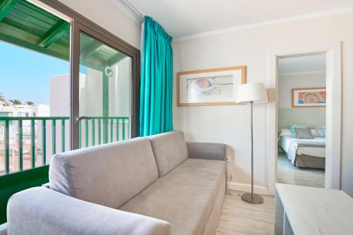 Posezení v ubytování Gloria Izaro Club Hotel