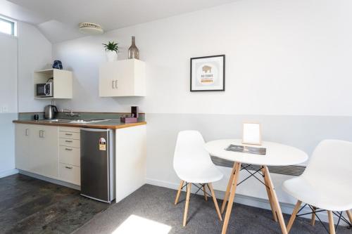 Gallery image of The Wharf Seaview Apartments by AVI in Akaroa