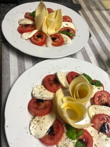 Jídlo v penzionu nebo okolí