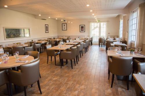 Gallery image of Hotel Restaurant Le Bourgneuf in Morlaas