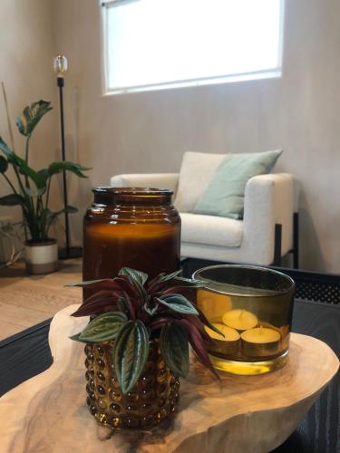  Factorij10 -  Room  picture :   Tea/Coffee maker    Minibar    Shower                           