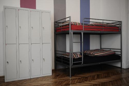 Posteľ alebo postele v izbe v ubytovaní Westend Hostel