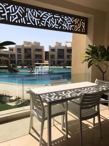 Jutta Deluxe 2,5-Bedroom-Apartment Mangroovy-M10 El Gouna